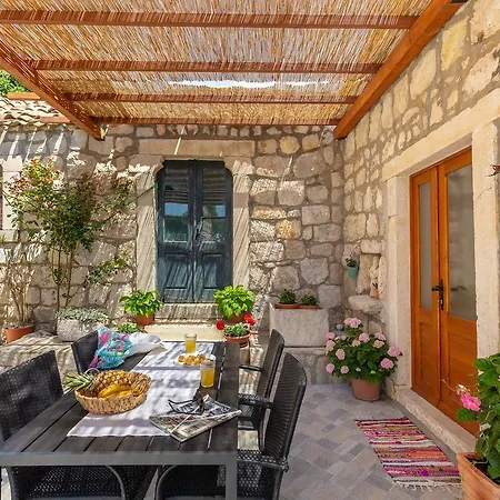 Дом отдыха Summer Трстено