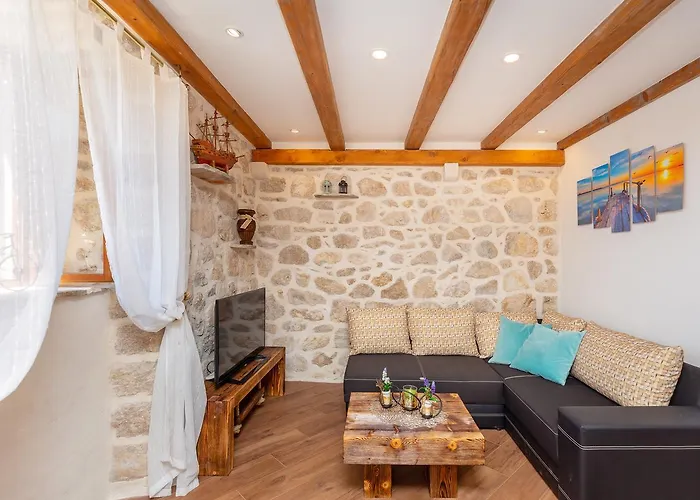 Summer تريستينو